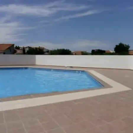 Le Patio Du Soleil Swimming Pool * Vic-la-Gardiole