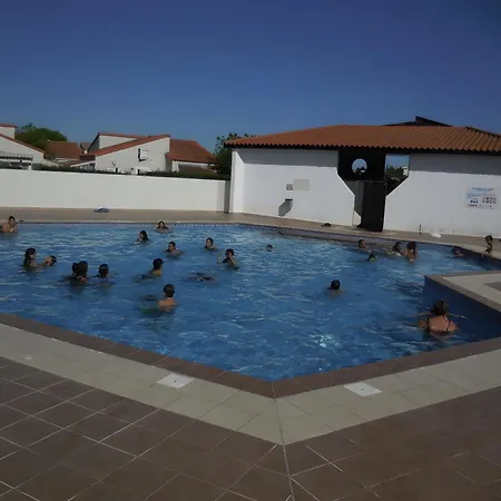 Le Patio Du Soleil Swimming Pool Vic-la-Gardiole